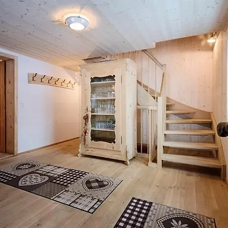 Bergfrieden Holiday home Partenen